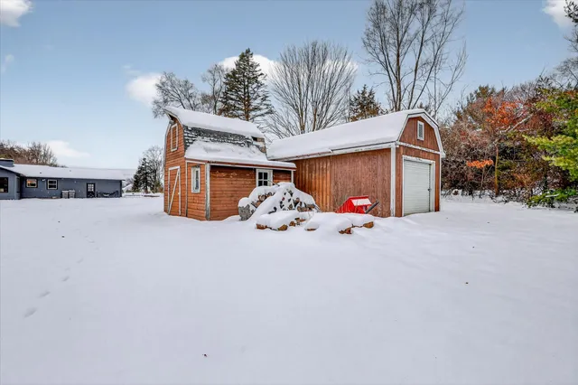 $485,000 | 3312 Thornapple River Drive Southeast, Grand Rapids, MI 49546
