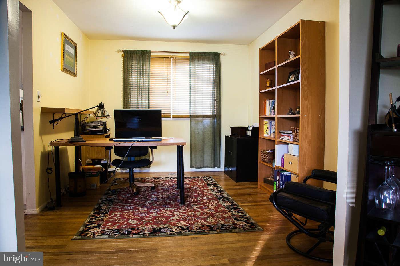 1515 National Road Baltimore, MD 21237 - Photo 4 of 28 Dining Room
