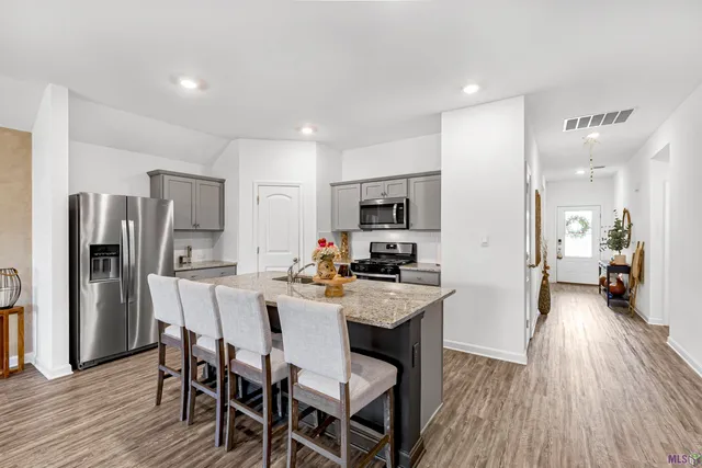 $280,000 | 727 Lambot Avenue, Zachary, LA 70791