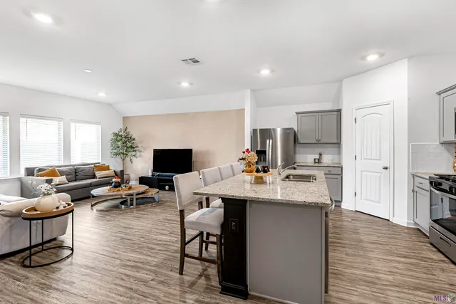 $280,000 | 727 Lambot Avenue, Zachary, LA 70791