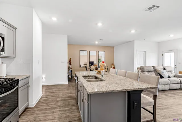 $280,000 | 727 Lambot Avenue, Zachary, LA 70791