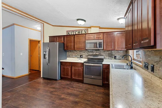 $279,900 | W10203 County Road B, Coleman, WI 54112