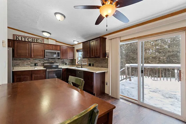 $279,900 | W10203 County Road B, Coleman, WI 54112