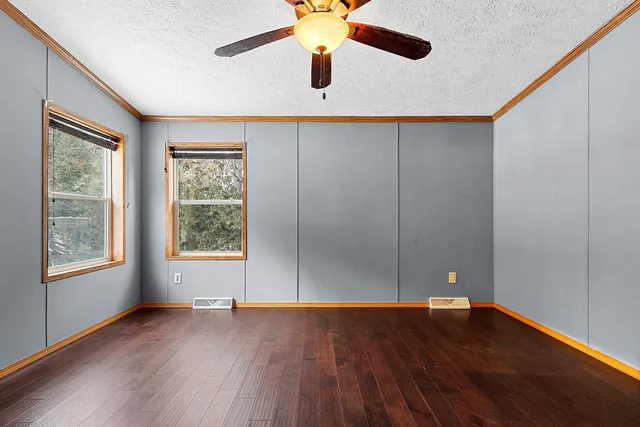 $279,900 | W10203 County Road B, Coleman, WI 54112