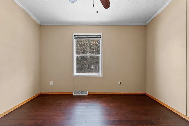 $279,900 | W10203 County Road B, Coleman, WI 54112