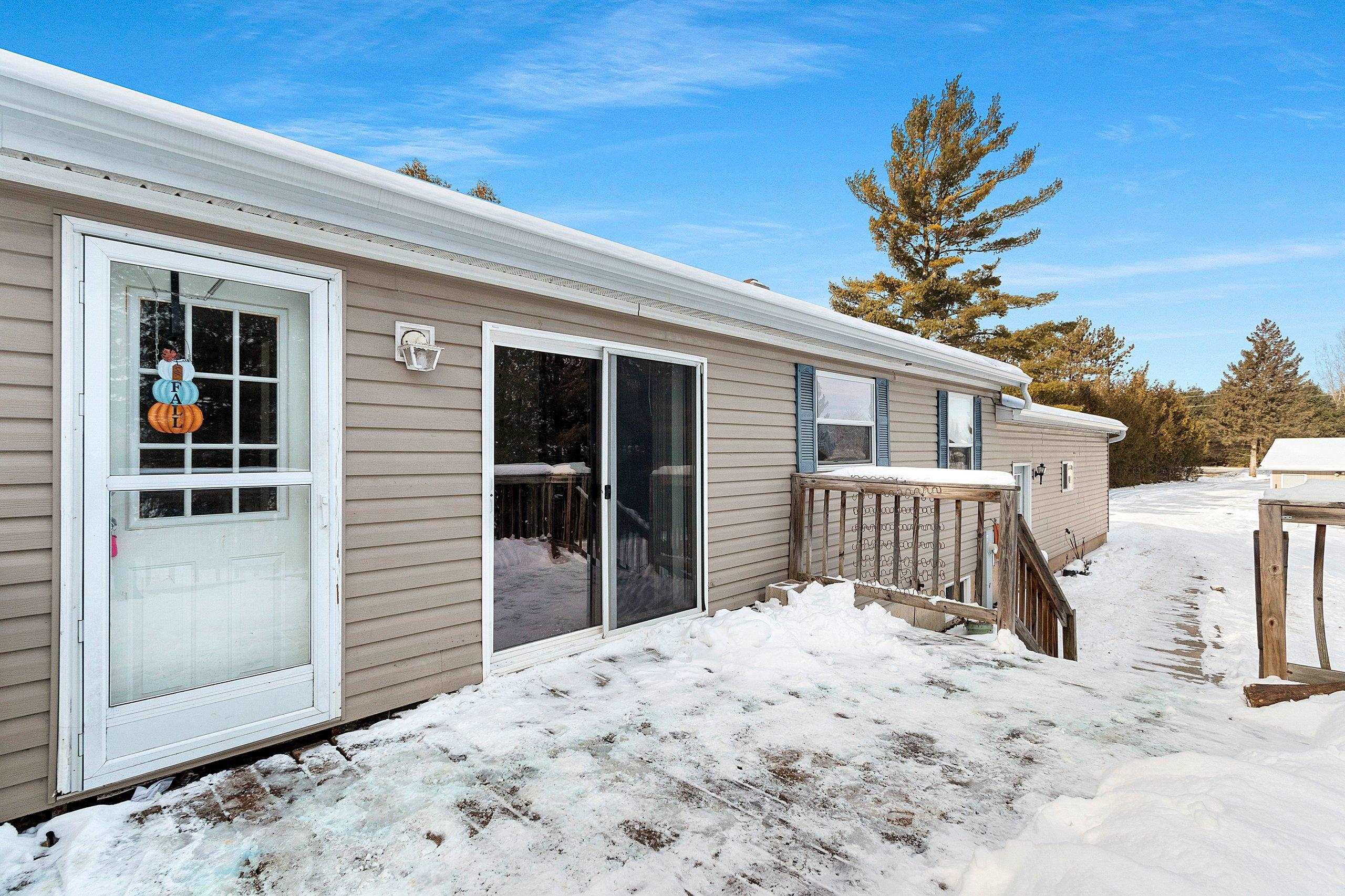 W10203 County Road B Coleman, WI 54112 - Photo 9 of 51