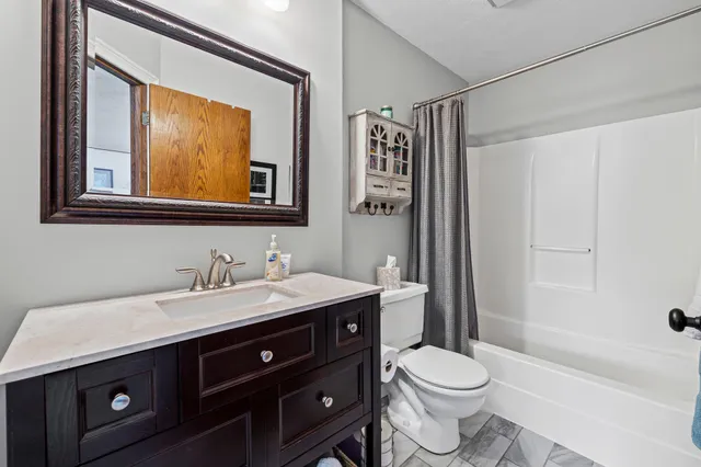 $425,000 | 9142 Lanewood Lane North, Maple Grove, MN 55369