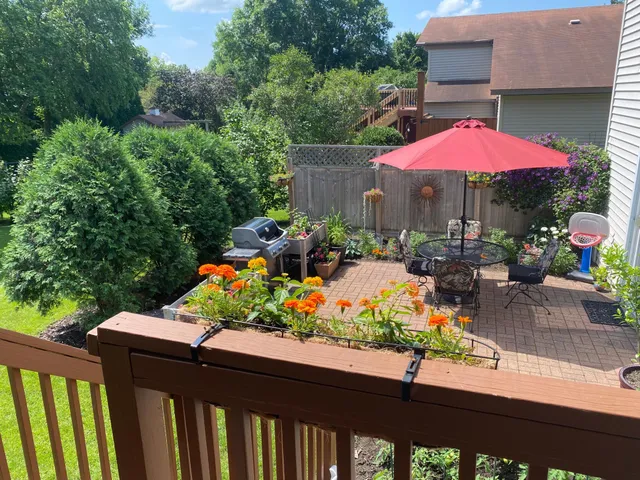 $425,000 | 9142 Lanewood Lane North, Maple Grove, MN 55369