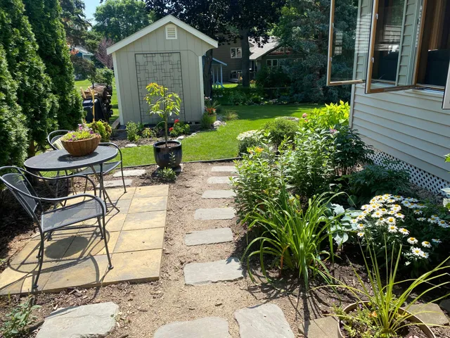 $425,000 | 9142 Lanewood Lane North, Maple Grove, MN 55369