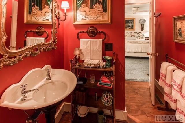 549 Lance Road Cashiers, NC 28717 - Photo 19 of 25 Gallery Image 19