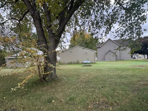 $159,900 | 406 4th Street, Rushmore, MN 56168