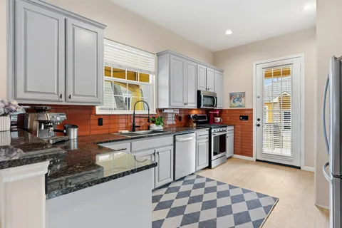 $850,000 | 2931 East Martin Luther King Jr Boulevard, Austin, TX 78702