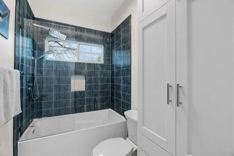 $850,000 | 2931 East Martin Luther King Jr Boulevard, Austin, TX 78702