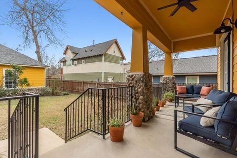 $850,000 | 2931 East Martin Luther King Jr Boulevard, Austin, TX 78702
