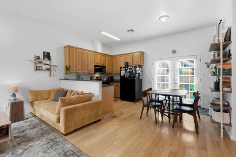 $850,000 | 2931 East Martin Luther King Jr Boulevard, Austin, TX 78702