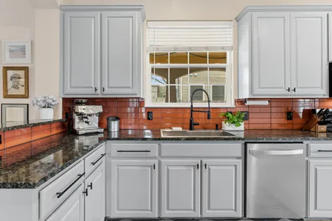 $850,000 | 2931 East Martin Luther King Jr Boulevard, Austin, TX 78702