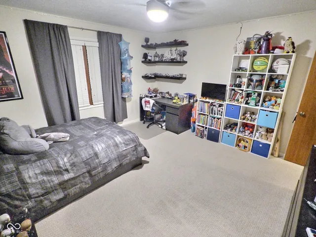 $439,000 | 3642 Deerfield Place, Columbus, IN 47203