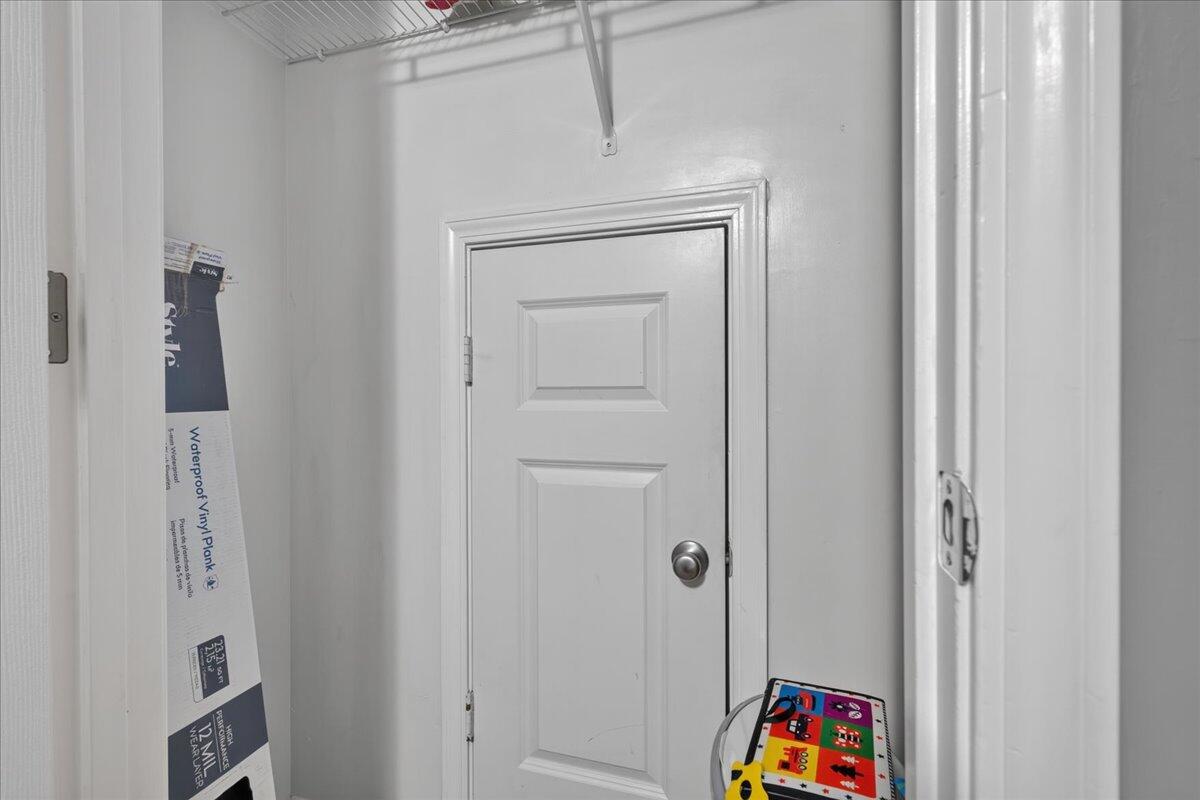 9257 Ayscough Road Summerville, SC 29485 - Photo 29 of 47 29-9257 Ayscough Road-18