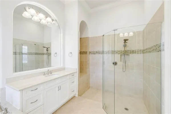 $1,800,000 | 6419 Vivaldi Court, Naples, FL 34113