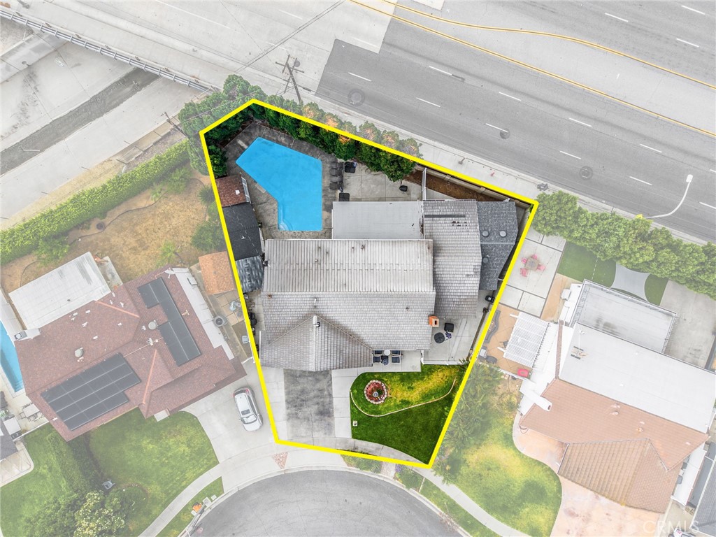 325 Delphia Avenue Brea, CA 92821 - Photo 5 of 37