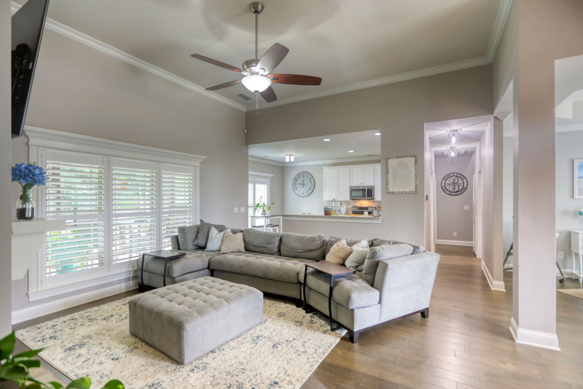 425 Tom Link Road Cottontown, TN 37048 - Photo 3 of 63 a living room with furniture and a large window