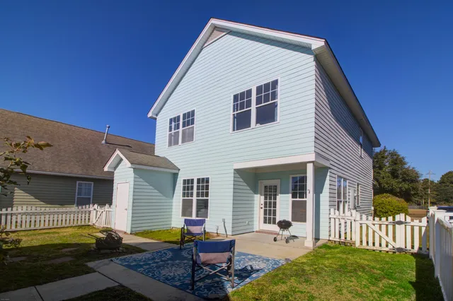 $335,000 | 113 Amaranth Avenue, Summerville, SC 29483