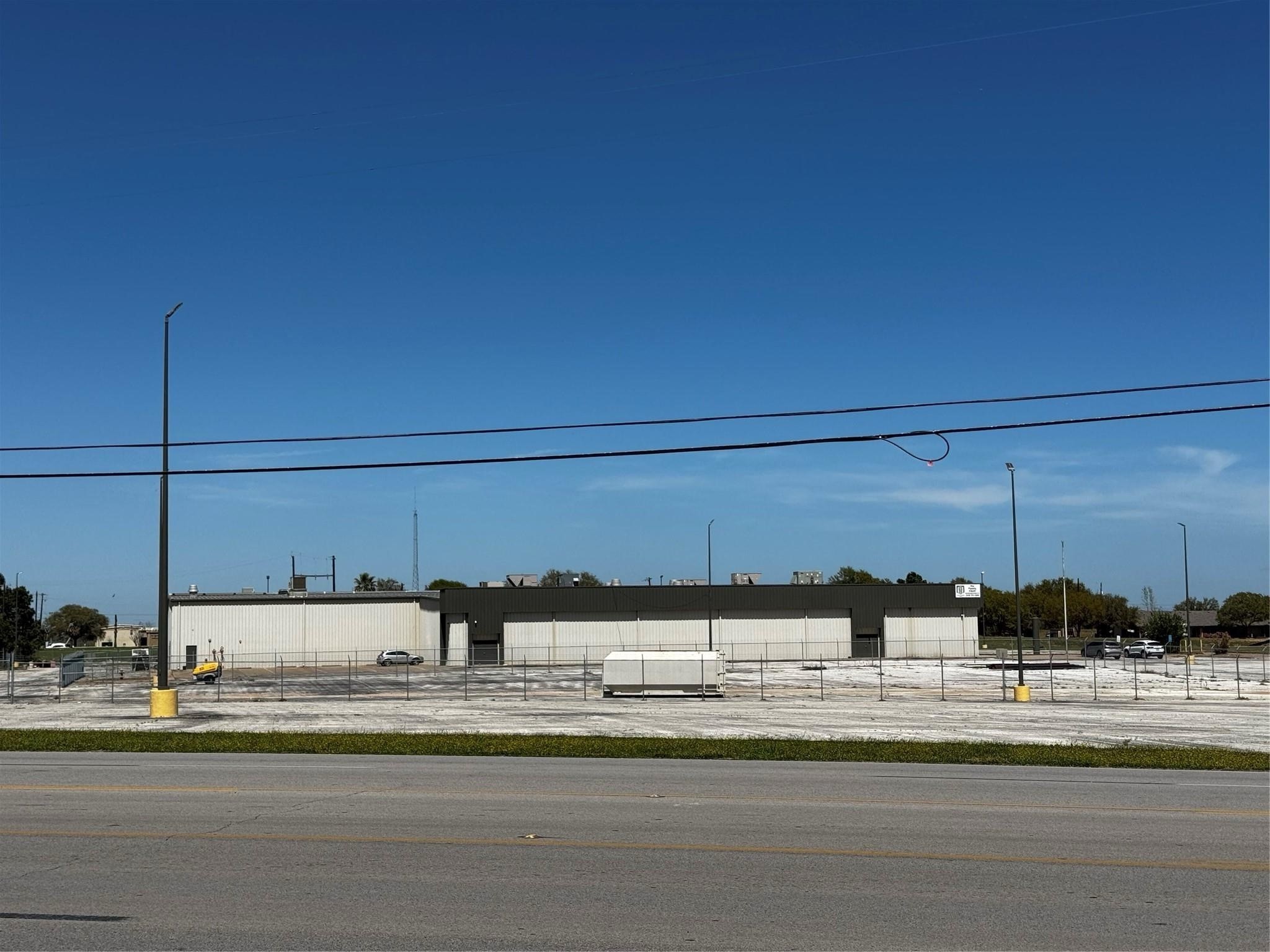 290 St Hempstead Tx 77445 Hempstead, TX 77445 - Photo 3 of 8