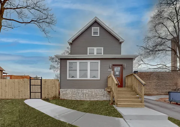 $472,000 | 2347 Walnut Street, Blue Island, IL 60406