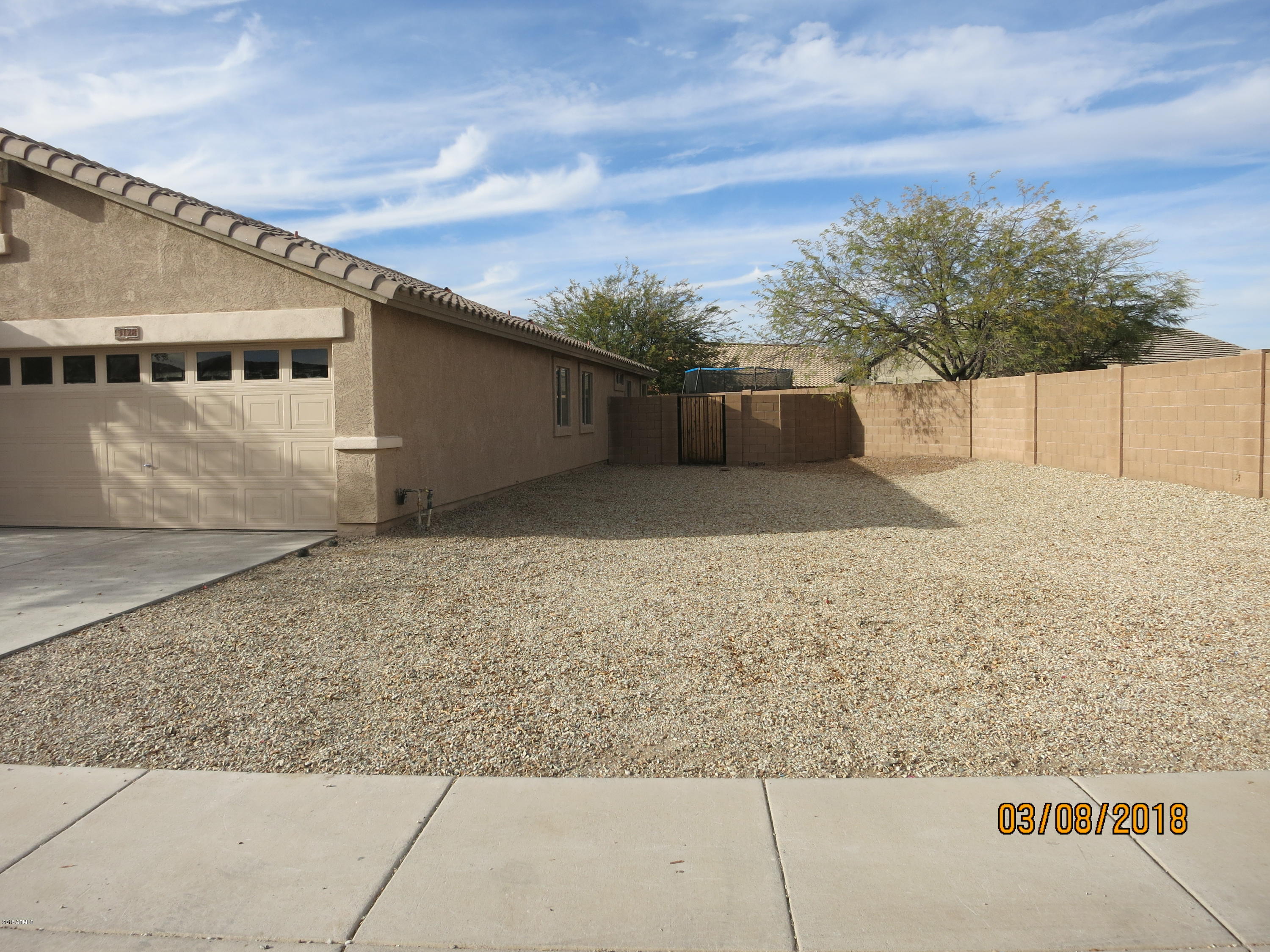 3128 West Carson Road Phoenix, AZ 85041 - Photo 2 of 22 2