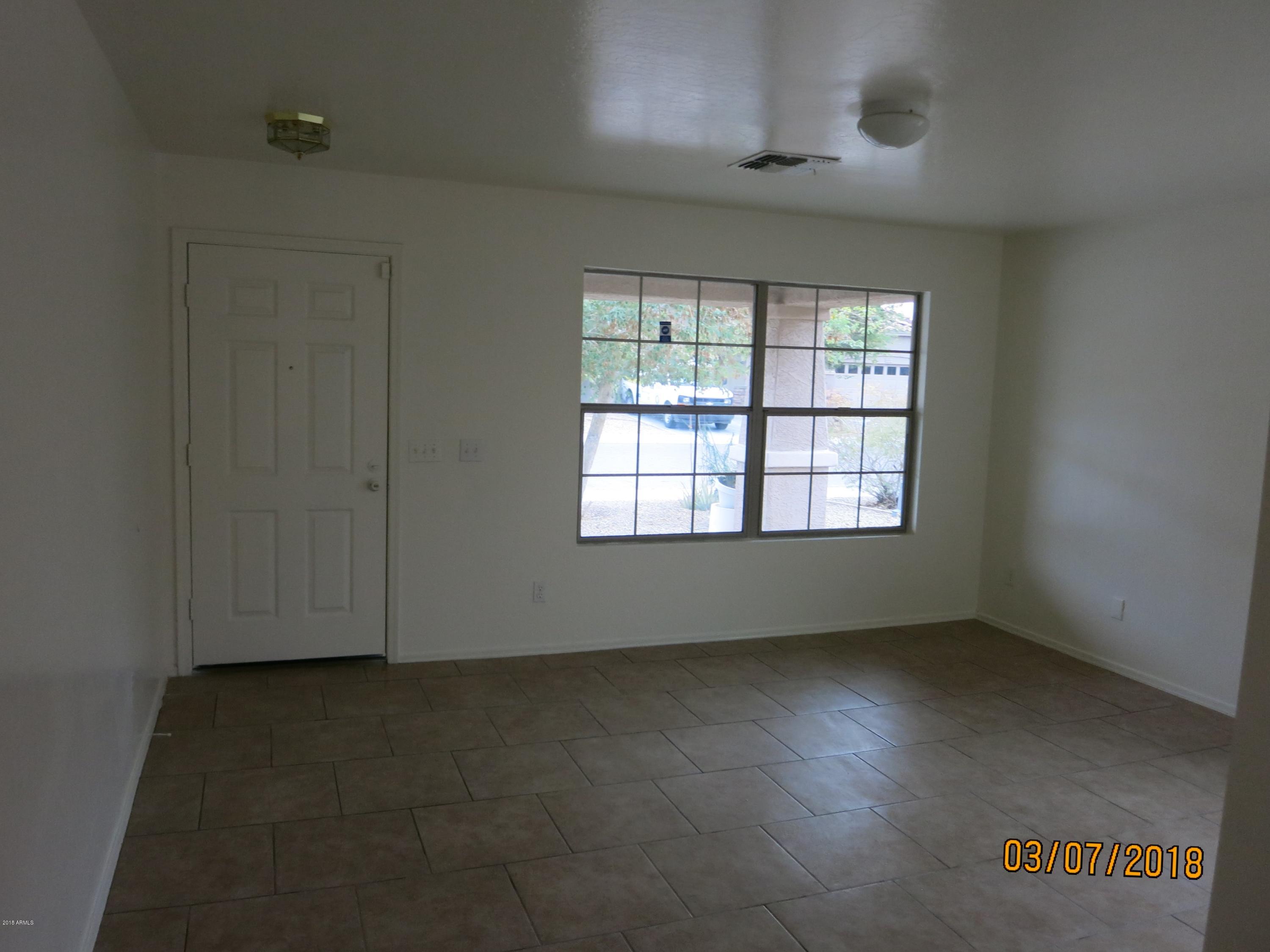 3128 West Carson Road Phoenix, AZ 85041 - Photo 8 of 22 10.1