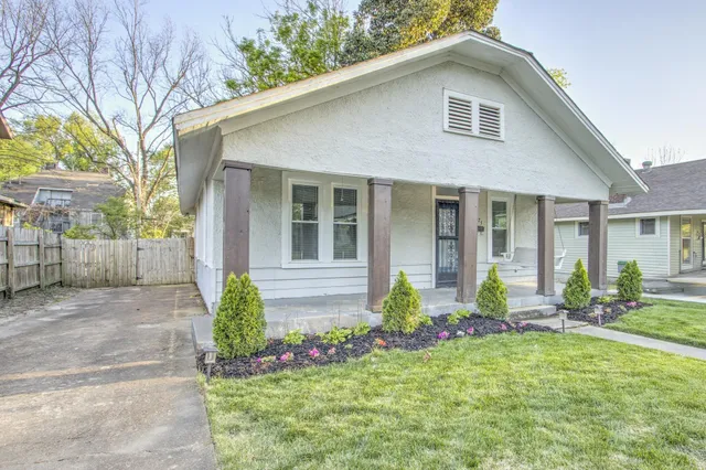 $1,500 | 1975 Walker Avenue, Memphis, TN 38104
