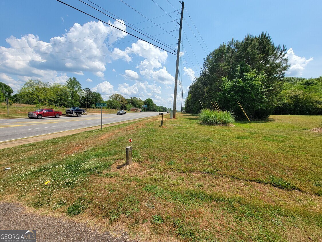 5246 Highway 441 Nicholson, GA 30565 - Photo 12 of 31