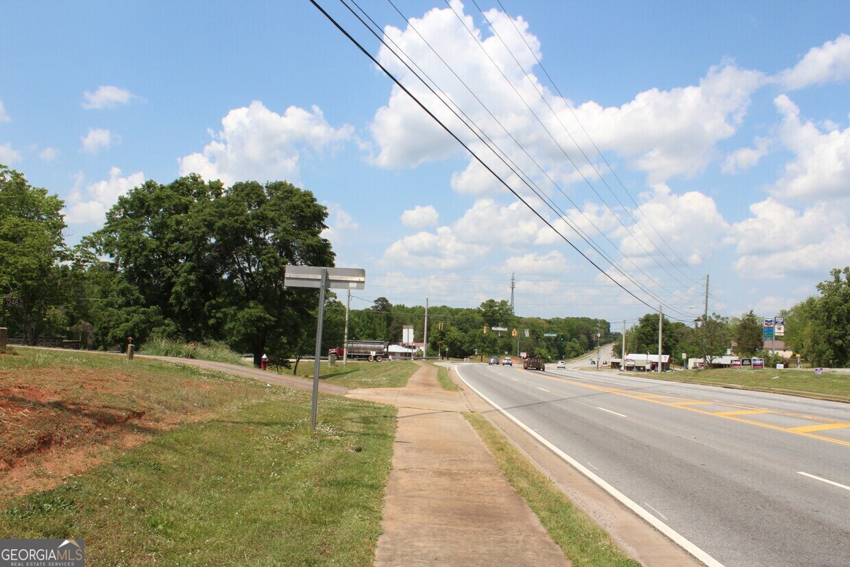 5246 Highway 441 Nicholson, GA 30565 - Photo 18 of 31