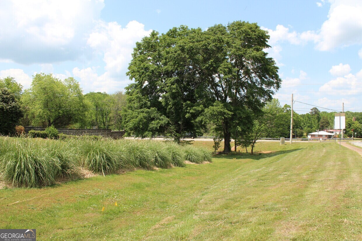 5246 Highway 441 Nicholson, GA 30565 - Photo 21 of 31