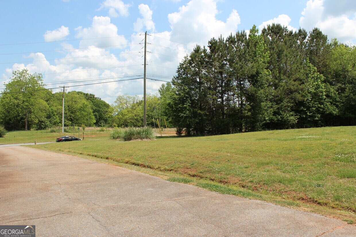 5246 Highway 441 Nicholson, GA 30565 - Photo 26 of 31