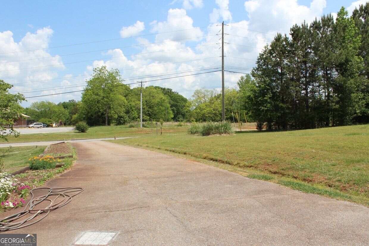 5246 Highway 441 Nicholson, GA 30565 - Photo 27 of 31