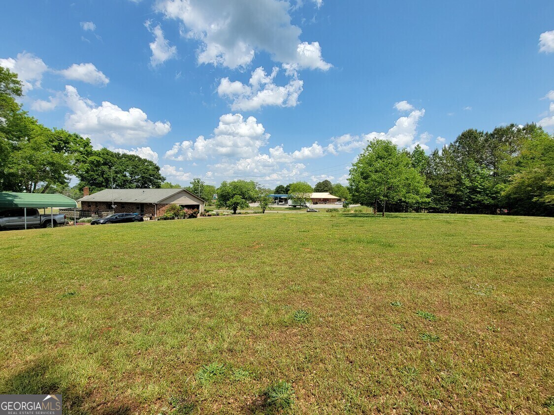 5246 Highway 441 Nicholson, GA 30565 - Photo 5 of 31