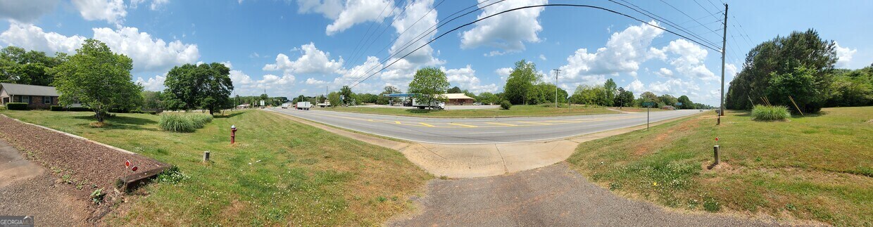 5246 Highway 441 Nicholson, GA 30565 - Photo 10 of 31