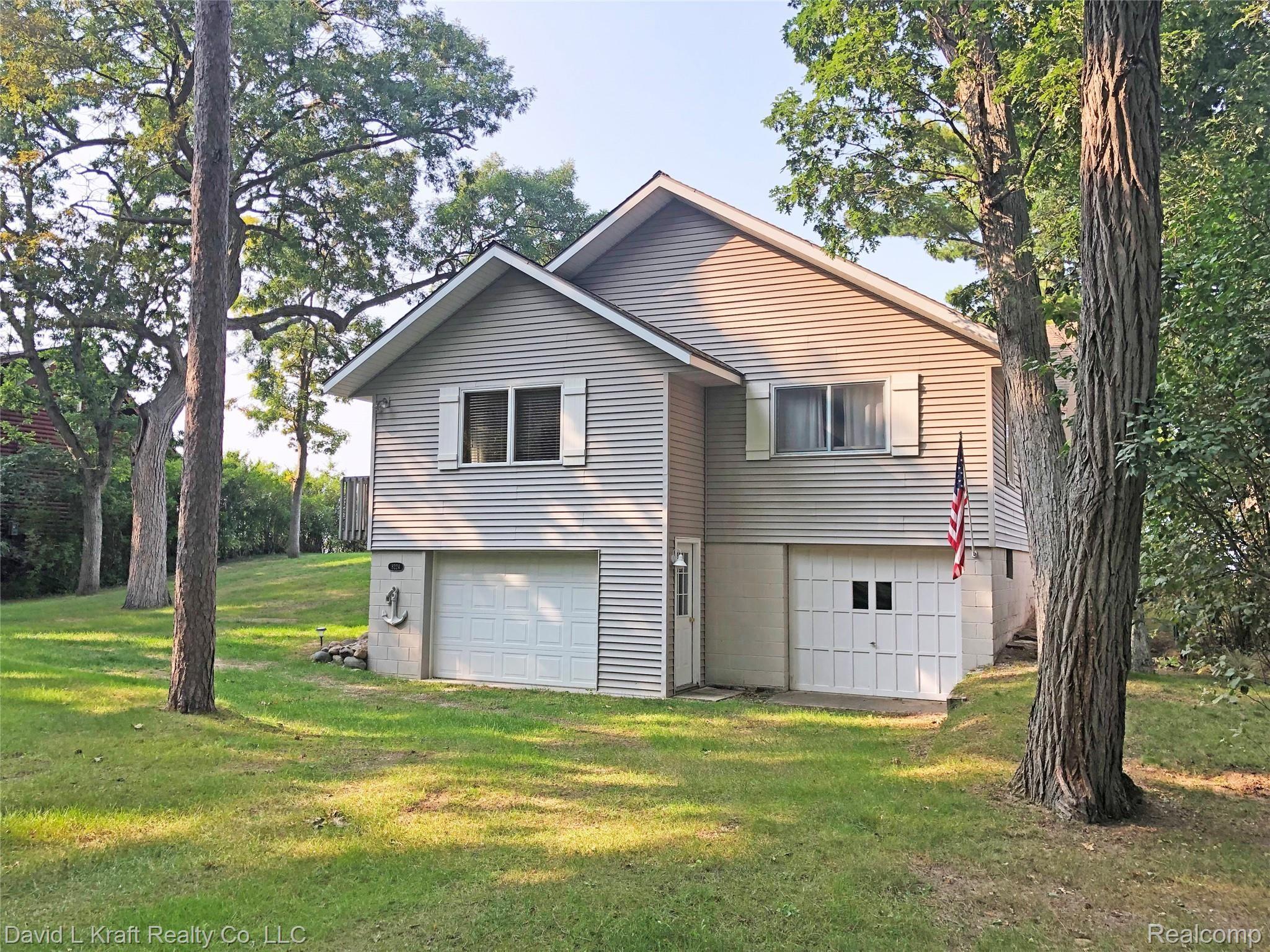 8224 Crescent Beach Road Pigeon, MI 48755 - Photo 4 of 55 8224CrescentBeachFromRoad.jpg