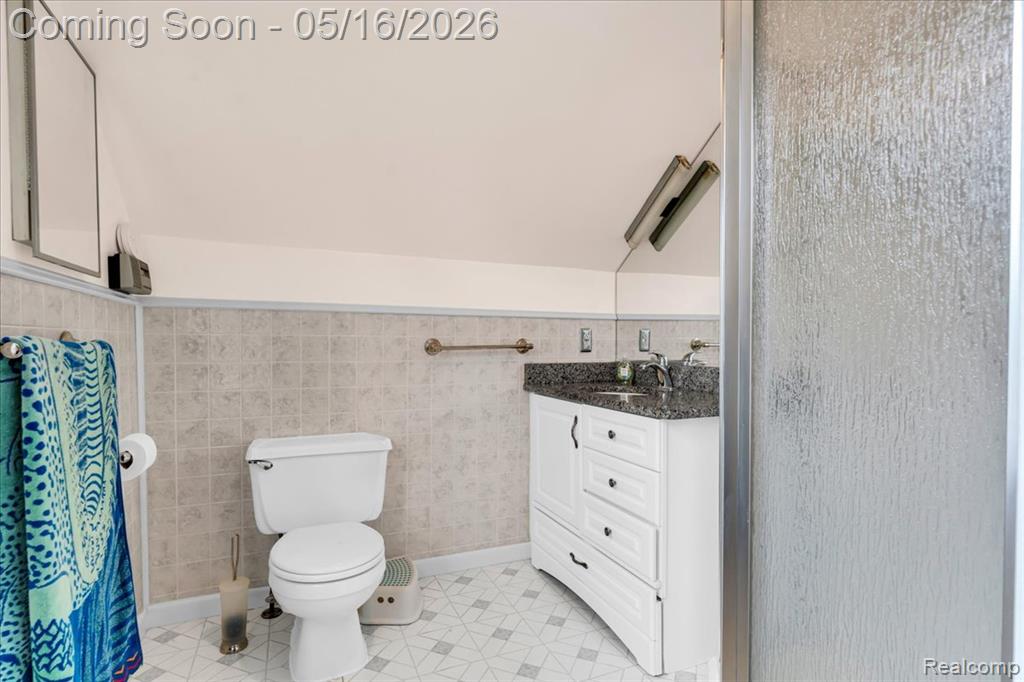 1174 Columbia Road Berkley, MI 48072 - Photo 22 of 41