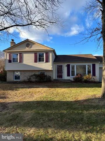 $3,300 | 2614 Armada Street, Herndon, VA 20171