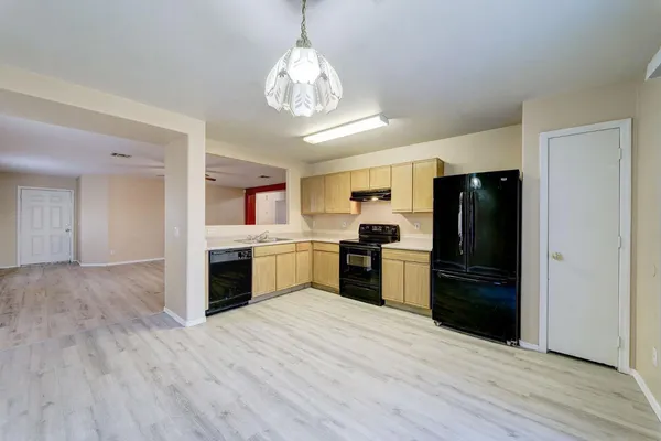 $1,825 | 12478 North Pablo Street, El Mirage, AZ 85335