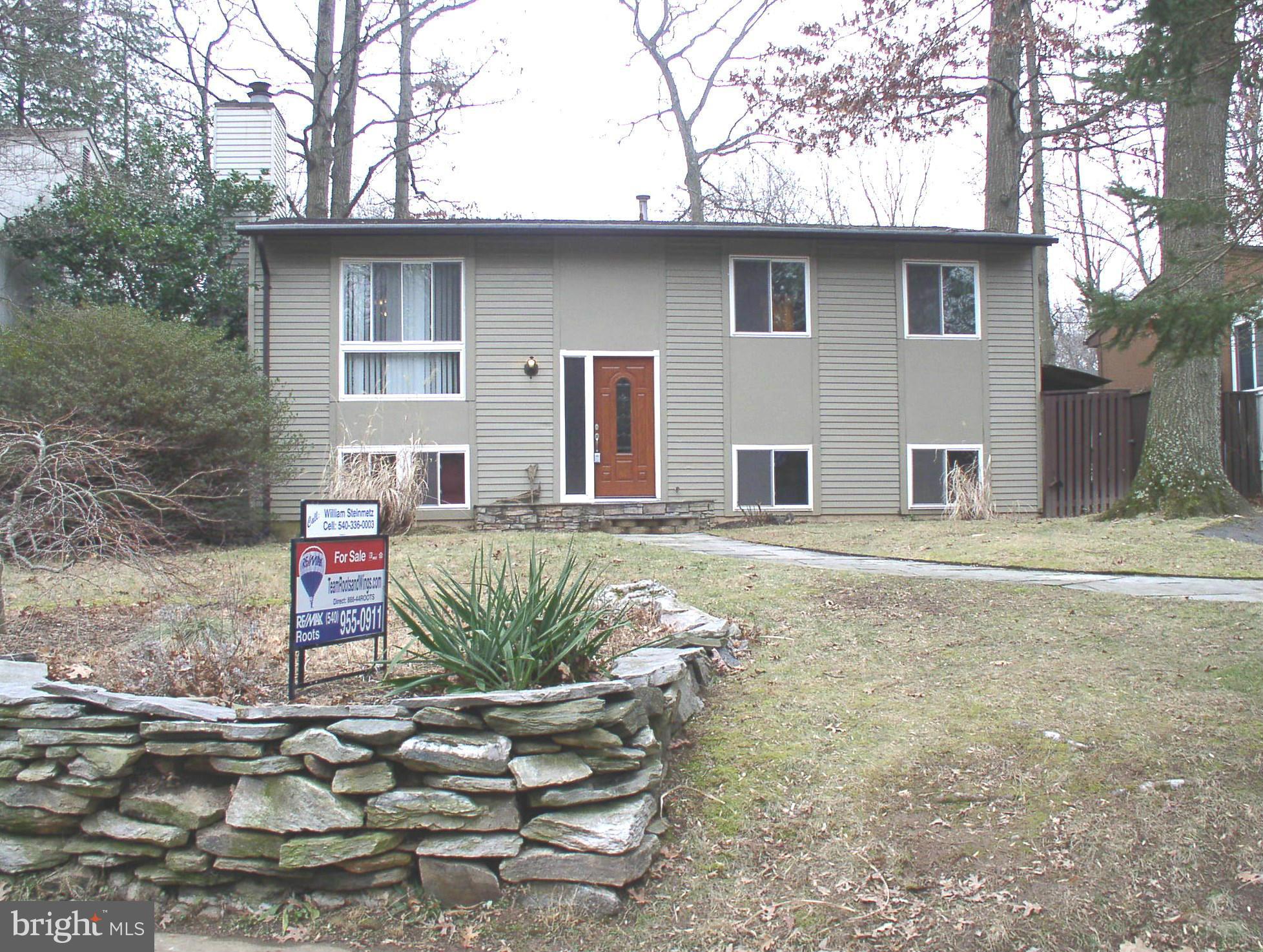 11577 Embers Court Reston, VA 20191 - Photo 1 of 27 Exterior (Front)
