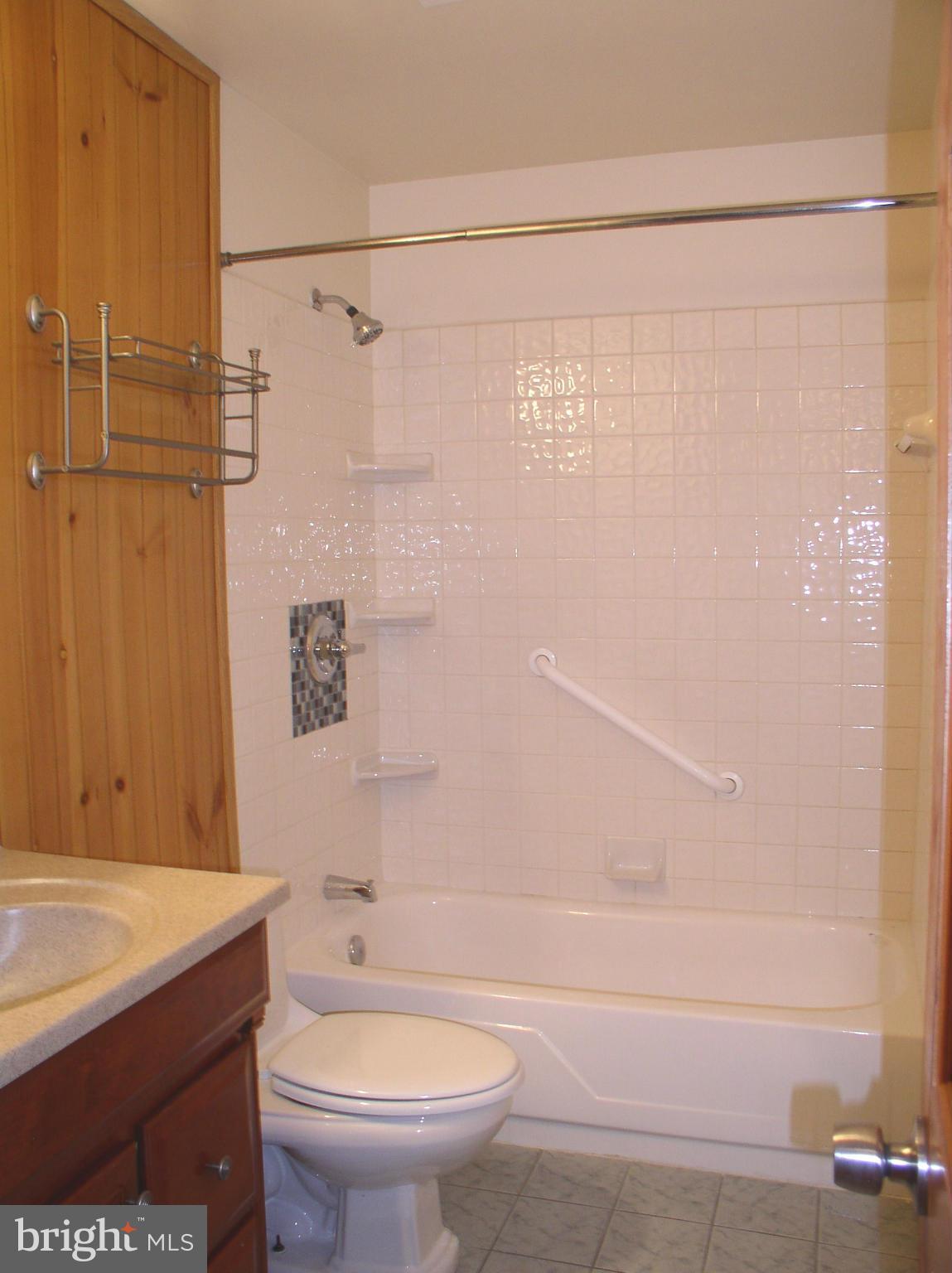 11577 Embers Court Reston, VA 20191 - Photo 17 of 27 Bath
