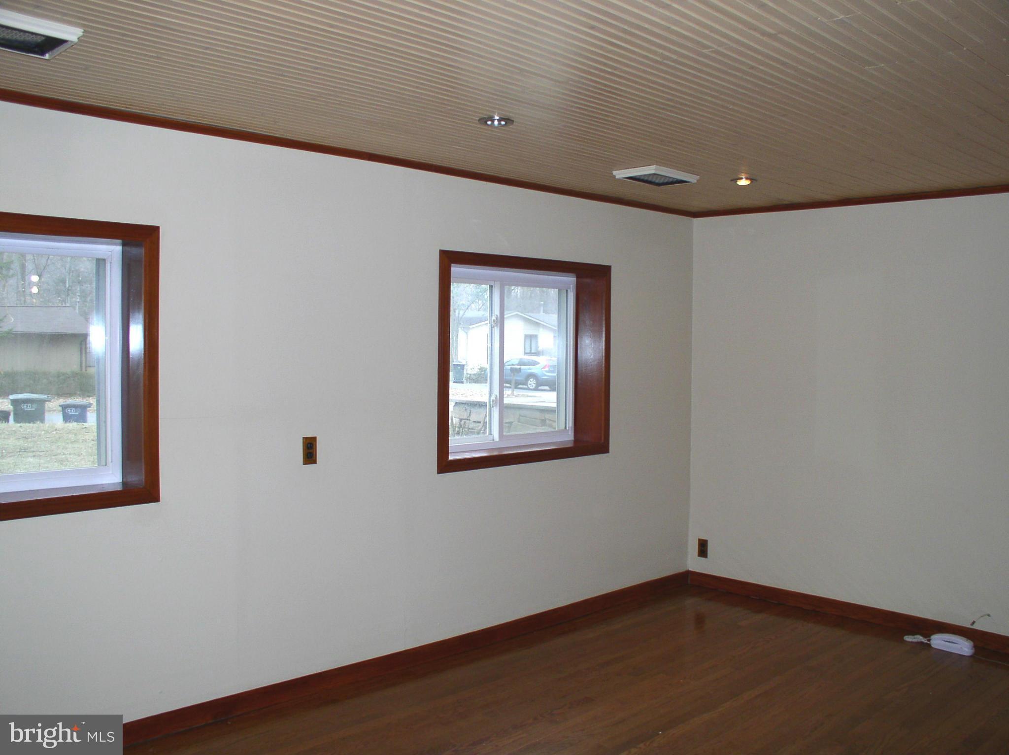 11577 Embers Court Reston, VA 20191 - Photo 21 of 27 Bedroom (Master)