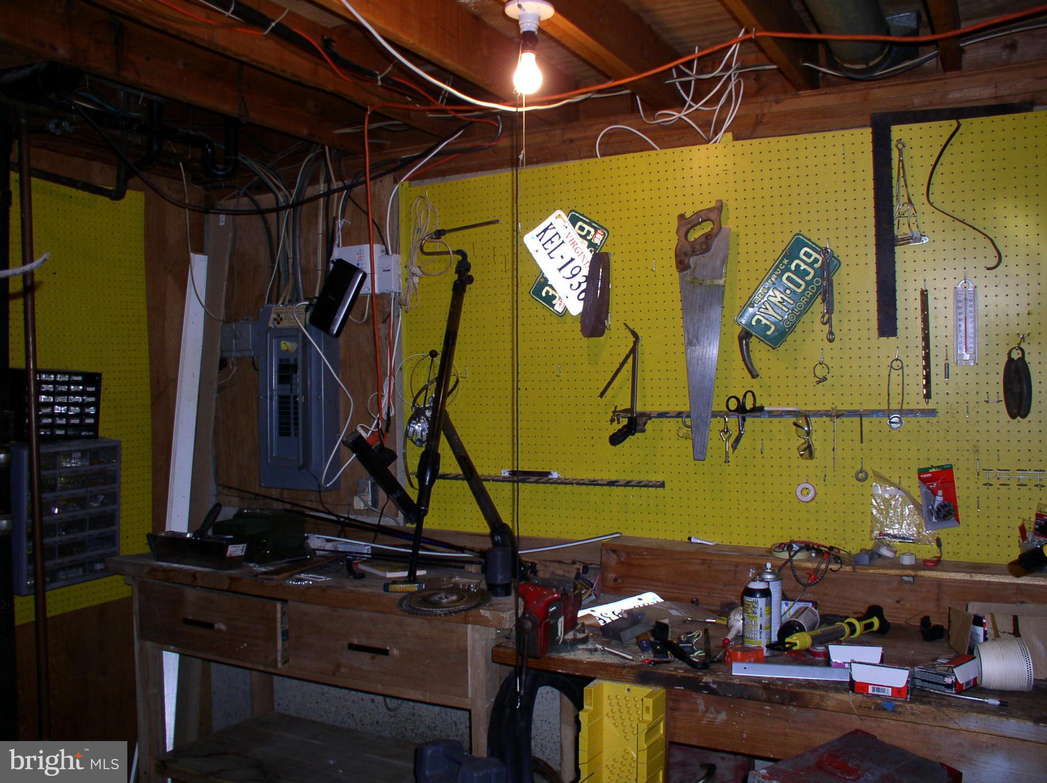11577 Embers Court Reston, VA 20191 - Photo 25 of 27 Interior (General)