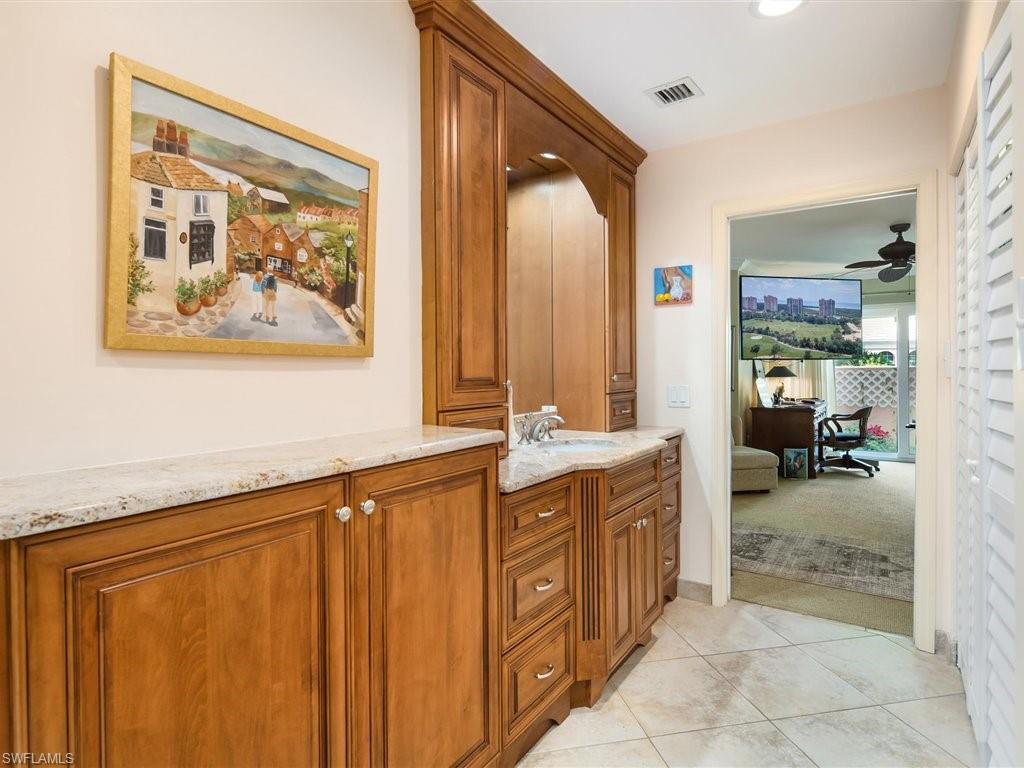 818 Rue Deville, Unit 30 Naples, FL 34108 - Photo 12 of 33 Gallery Image 12