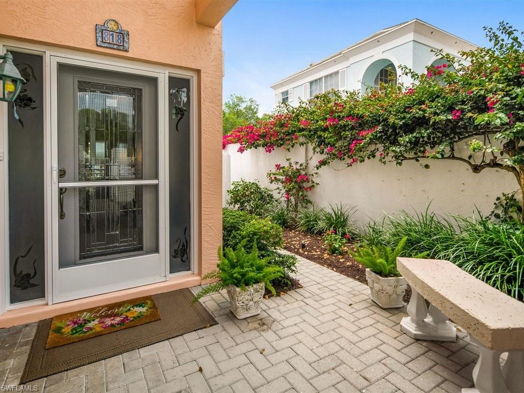 818 Rue Deville, Unit 30 Naples, FL 34108 - Photo 5 of 33 Gallery Image 5