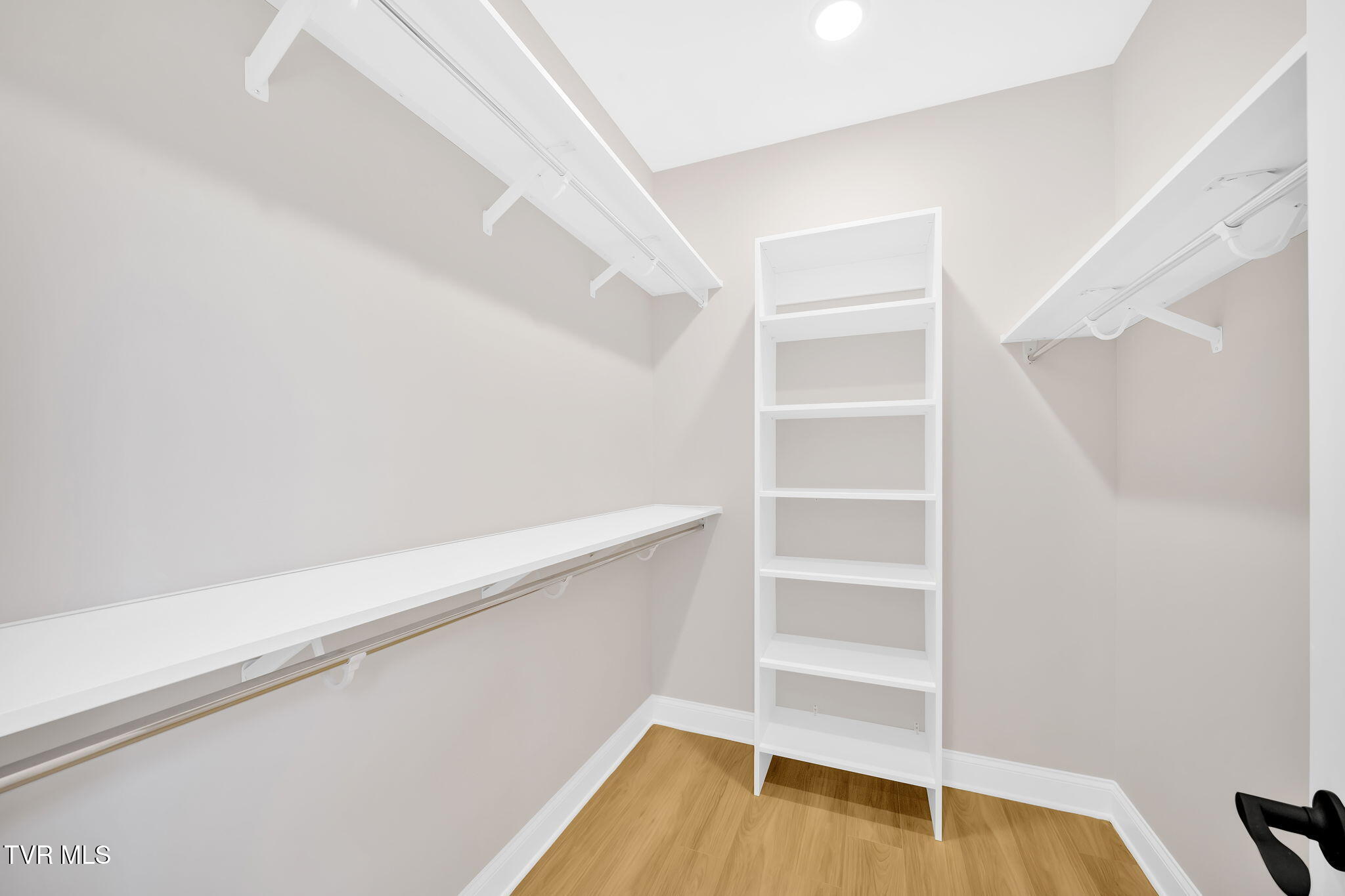 1113 Cherry Ridge Road Jonesborough, TN 37659 - Photo 22 of 38 Walk-in Closet