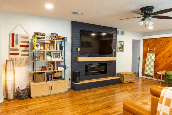 $265,000 | 203 Southwest 14th Street, Seminole, TX 79360